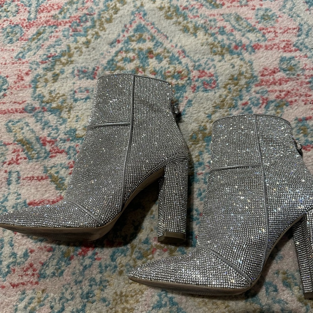 Steve Madden Silver Rhinestone Heeled Boots only wore twice - Picture 7 of 10